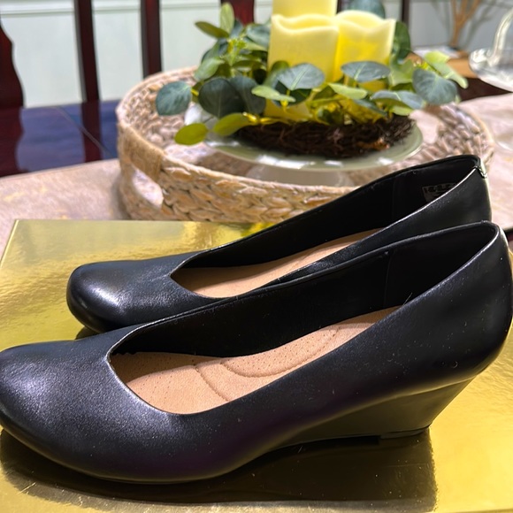 Collection by Clark Shoes - Picture 2 of 4